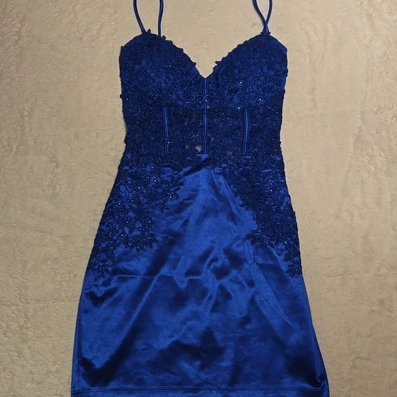 Windsor Royal Blue Lace Mini Dress NWT - Picture 1 of 6